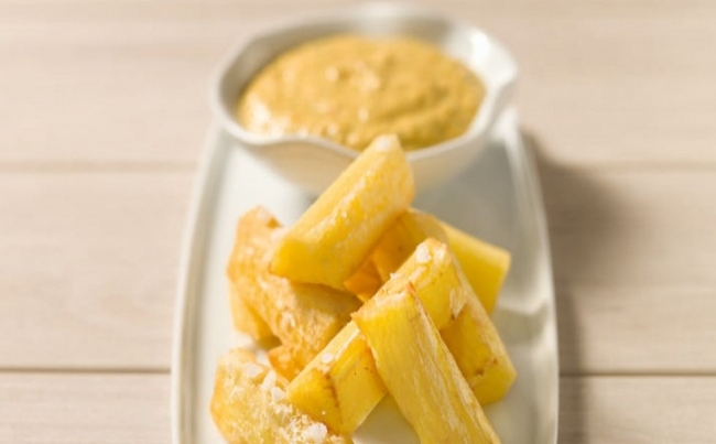 Yuquitas fritas con ocopa especial